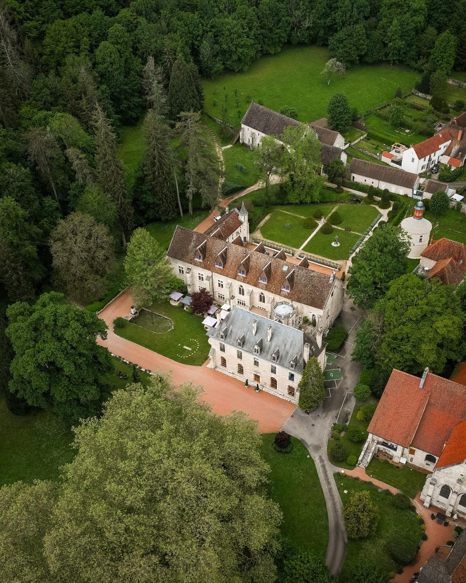 Hotel Abbaye de la Bussière Esterno foto